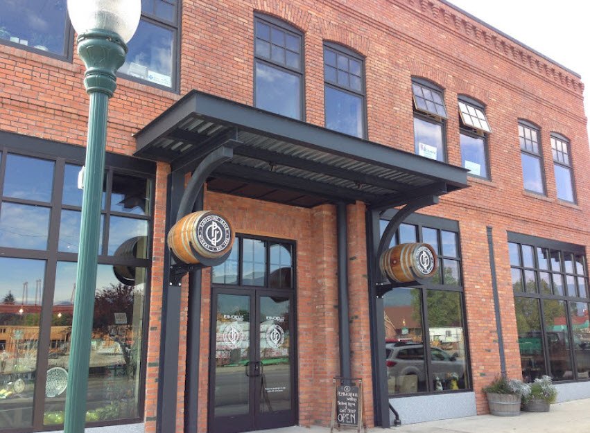 Pend d'Oreille Winery Tasting Room, Idaho, USA